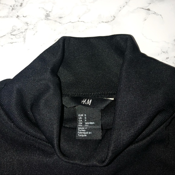 Ribbed long sleeve turtleneck top - Picture 5 of 5